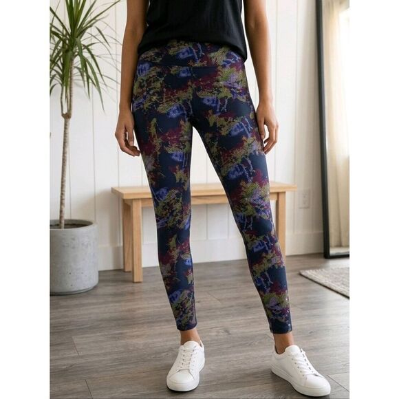 LuLaRoe Pants - LuLaRoe One Size Legging Cross Stitch Needlepoint Floral Navy Blue Stretch Pants